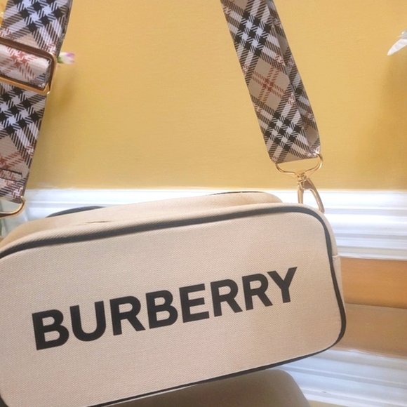 Burberry bag - Picture 16 of 17